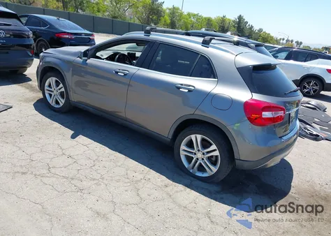 2017 Mercedes-Benz Gla 250 z USA, uszkodzony, nr VIN WDCTG4EB6HJ303262